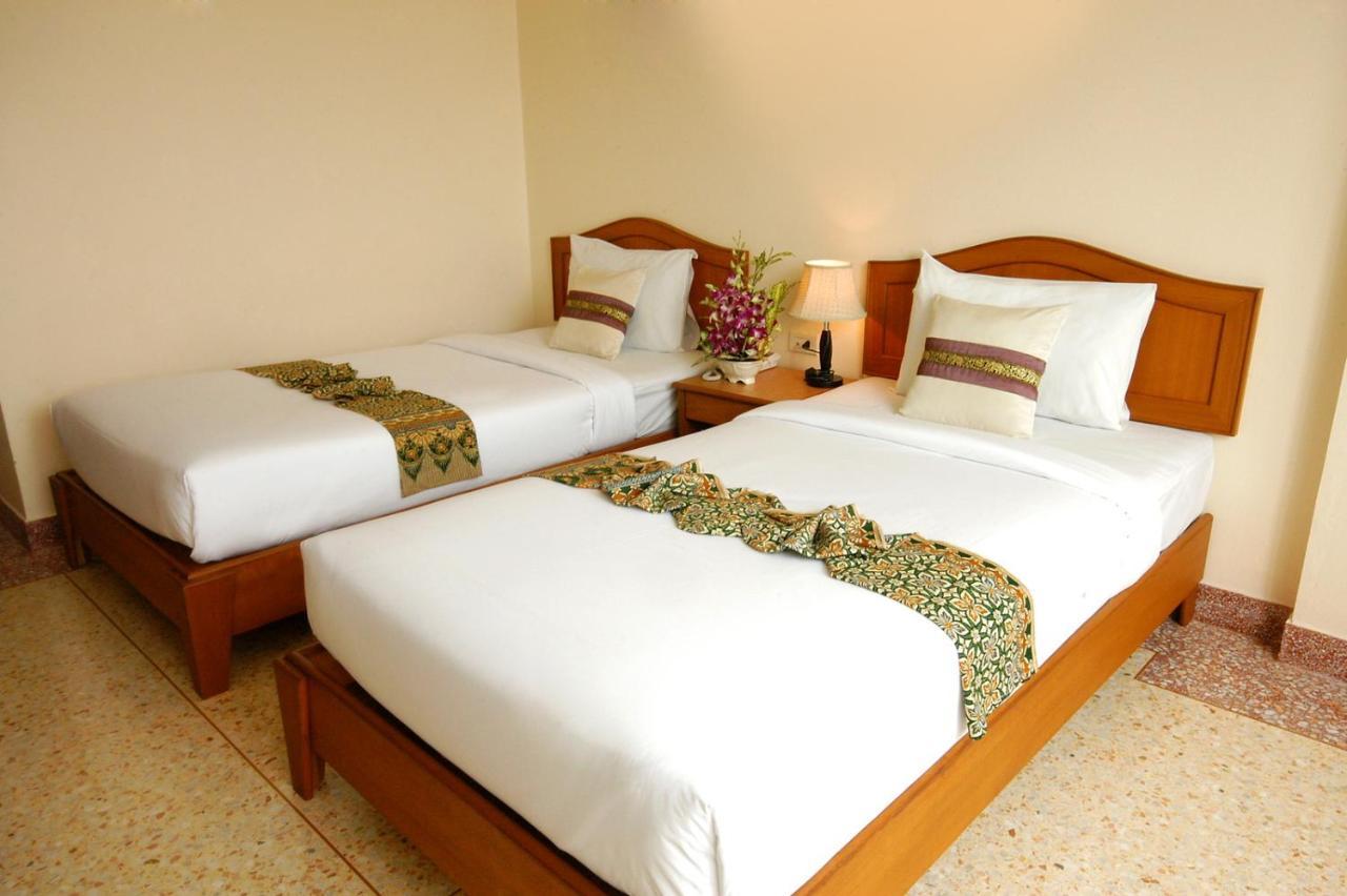 Krabi Phetpailin Hotel Exterior foto