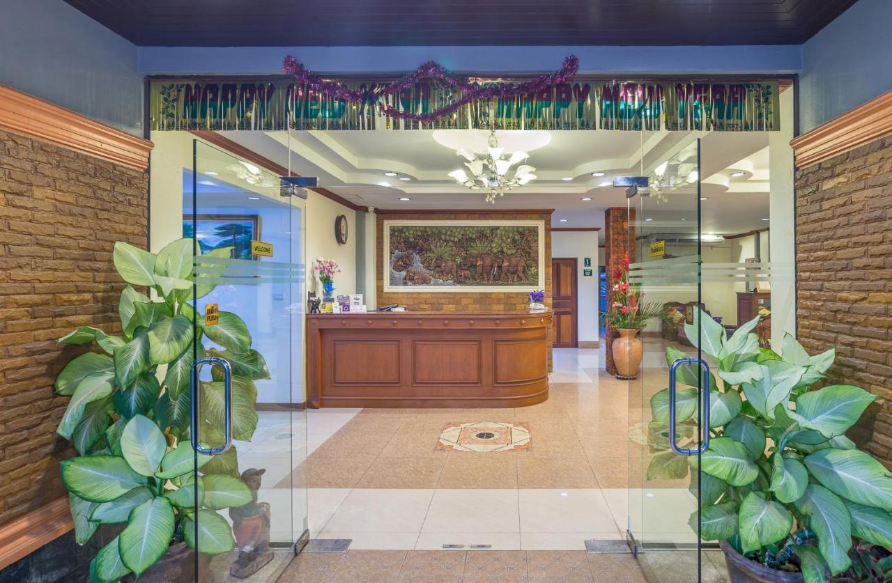Krabi Phetpailin Hotel Exterior foto